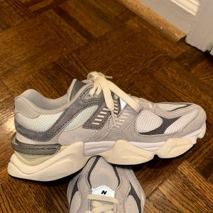 New Balance 9060 - worn ONCE indoors!